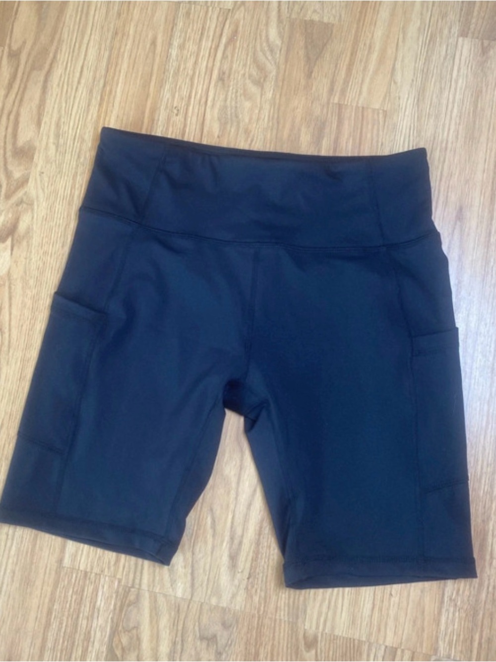 Women's Black High-Waist Athletic Shorts with Side Pockets large NWT